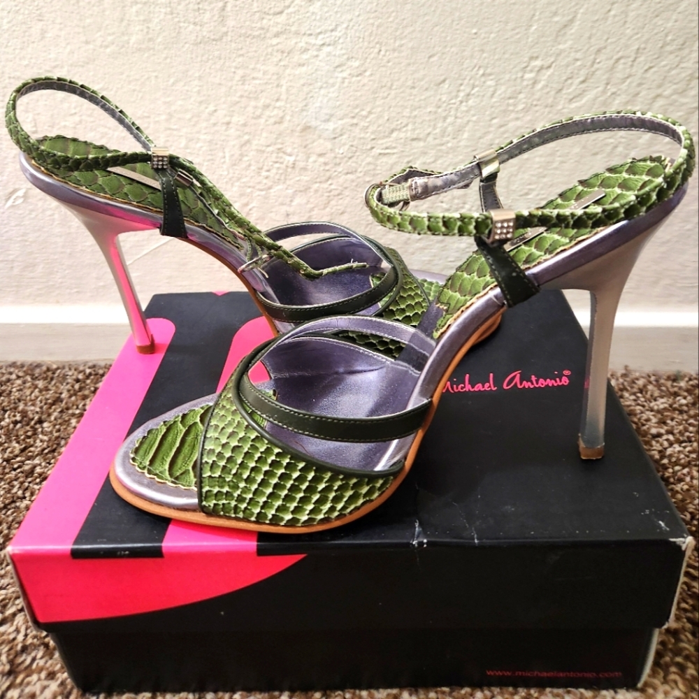Michael Antonio Women's heels